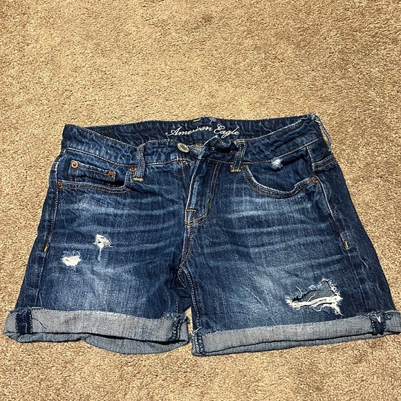 Used American eagle jean shorts. Dark jean colour in great condition. - Picture 1 of 3